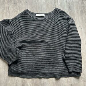 Zara Women's Charcoal Ribbed Crew Neck Sweater